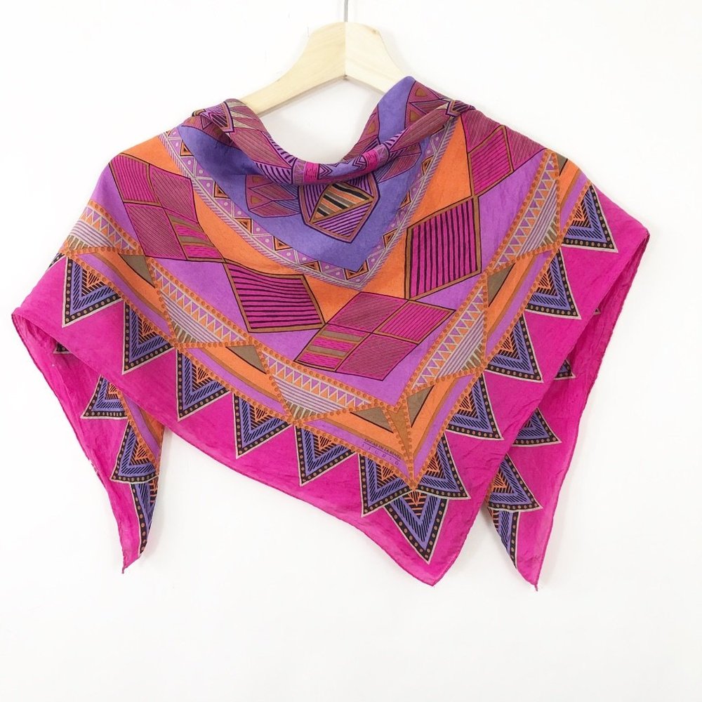 Oscar de la Renta Bold Pink Geometric Scarf Tribal